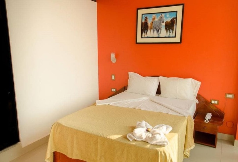 Отель Golden Inn