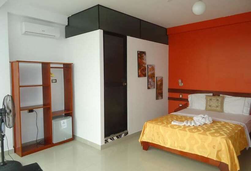 Отель Golden Inn