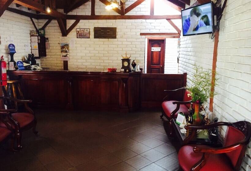 هتل Hostería Imperio Real