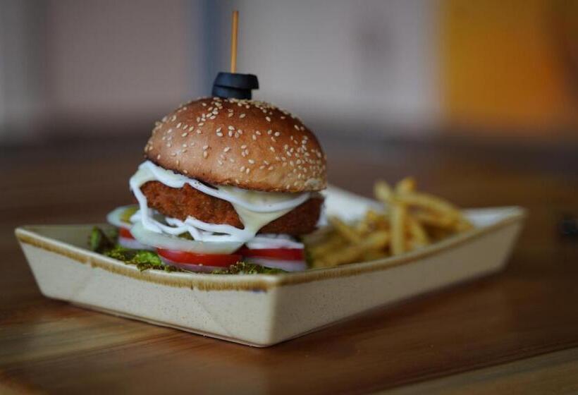 ホテル Ishan   A Ganges Riverside Retreat By Salvus