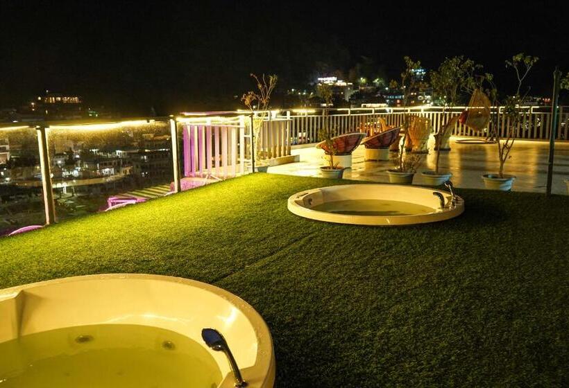 ホテル Ishan A Ganges Riverside Retreat By Salvus