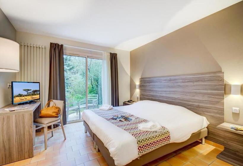 فندق Domaine La Tour Carrée