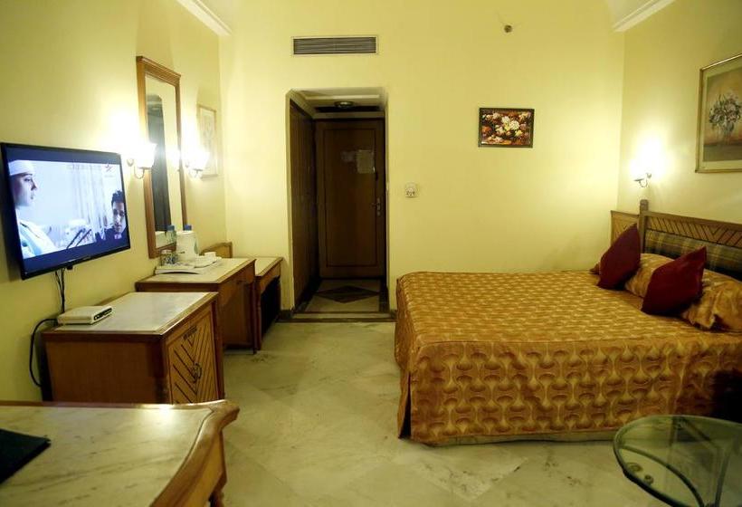 هتل Leo Fort  Jalandhar