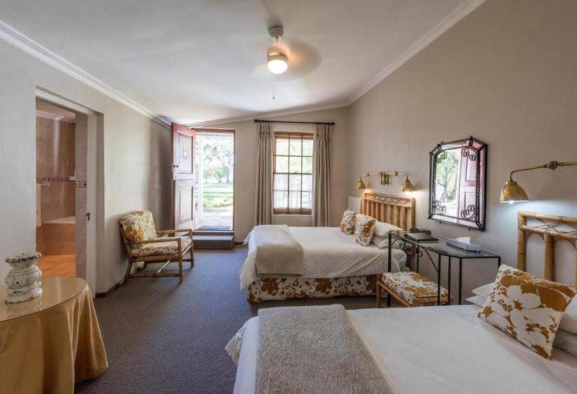 فندق Lord Milner