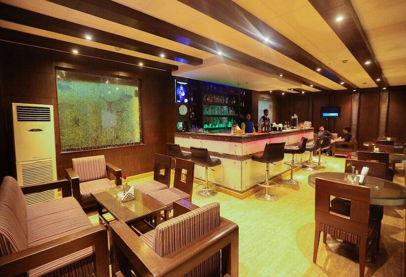 Отель Cs Boutique