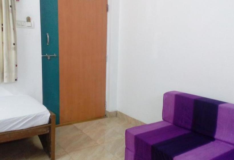 호텔 Rajdhani Resort Lonavala