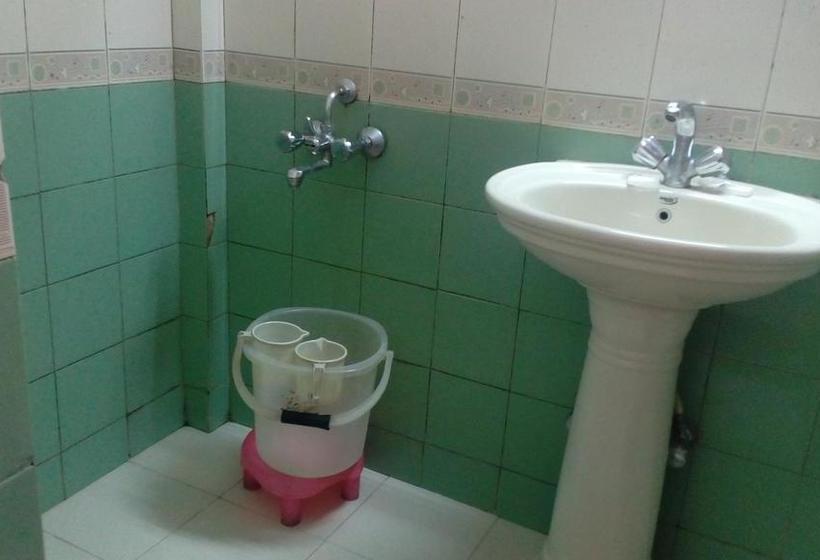 호텔 Rajdhani Resort Lonavala