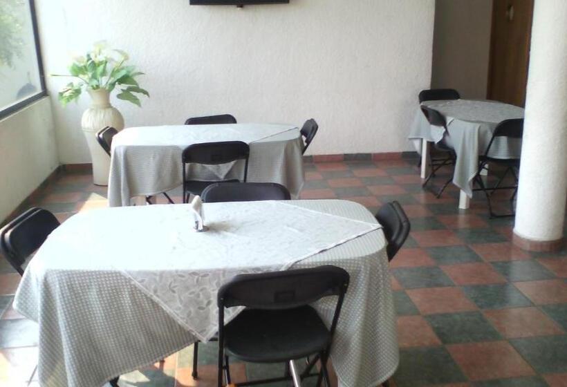 هتل Real De Cuautla