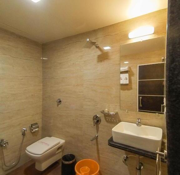 فندق Rudra Shelter International