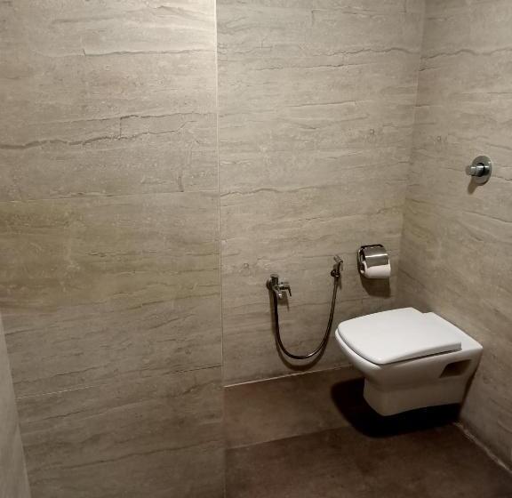 فندق Rudra Shelter International