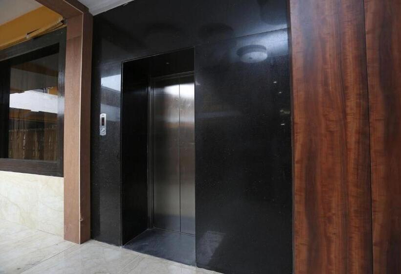 בית מלון כפרי O Samrat