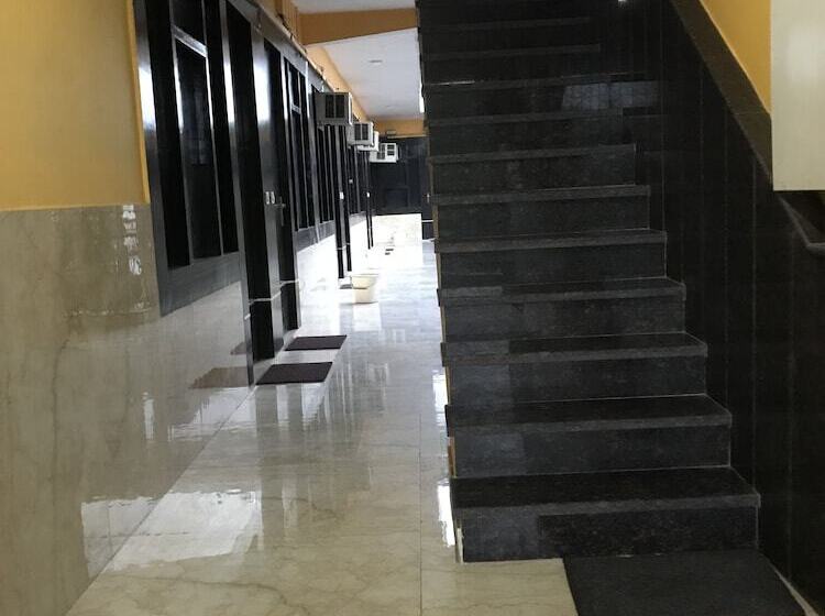 בית מלון כפרי O Samrat