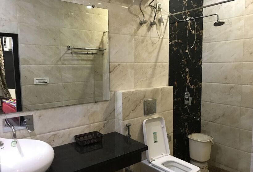 בית מלון כפרי O Samrat