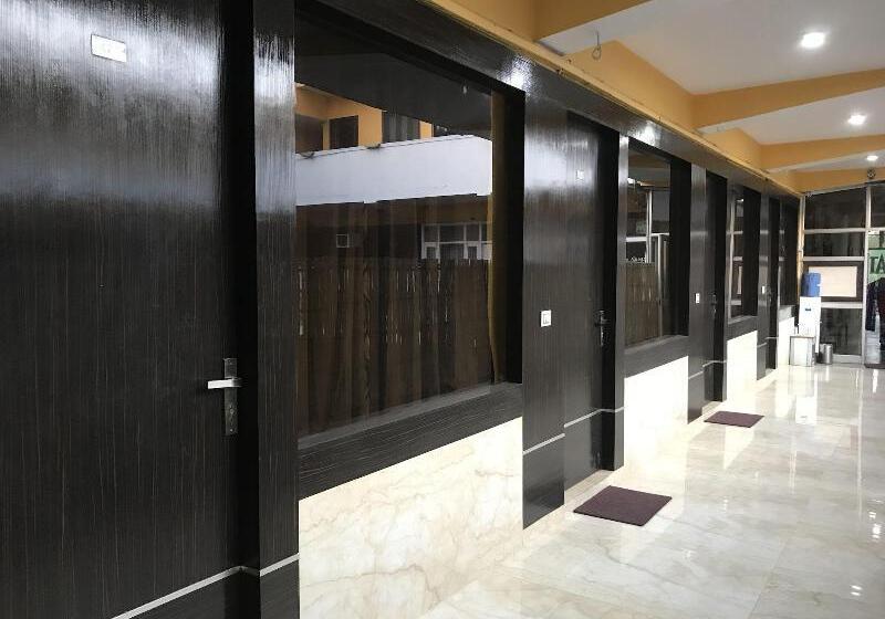 בית מלון כפרי O Samrat