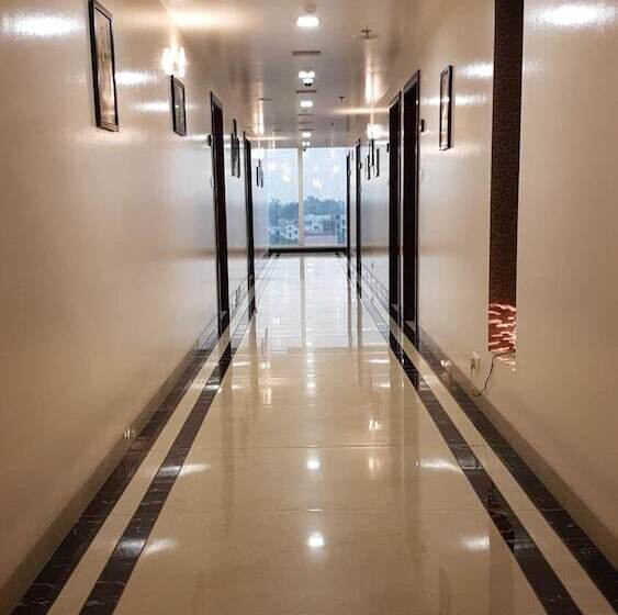 The Avr Hotels & Banquets