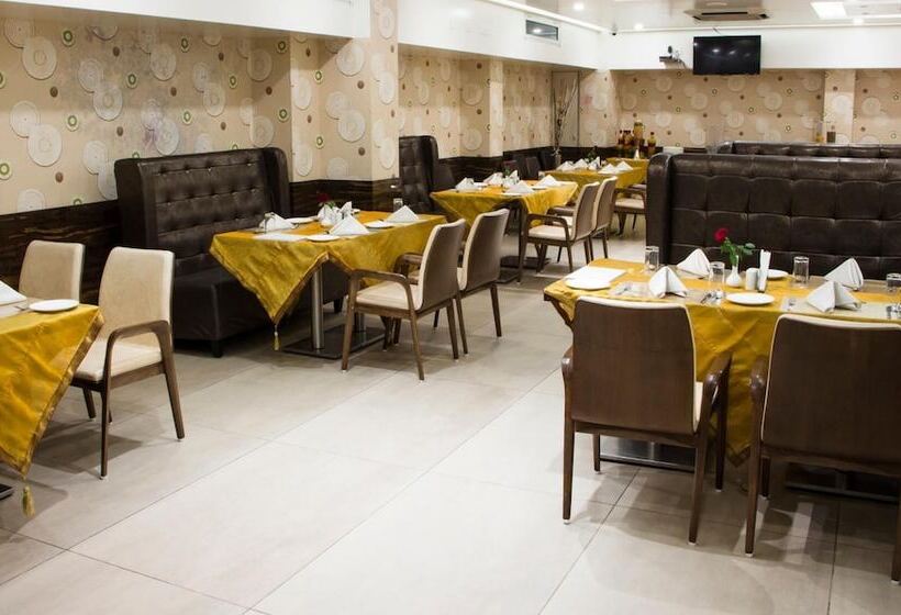 The Avr Hotels & Banquets