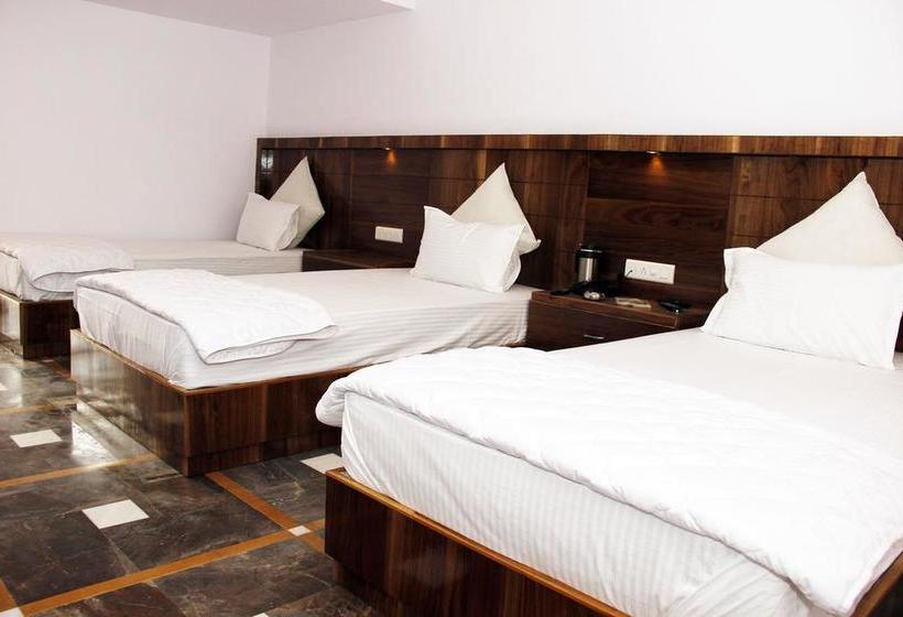 호텔 The Grand Midway