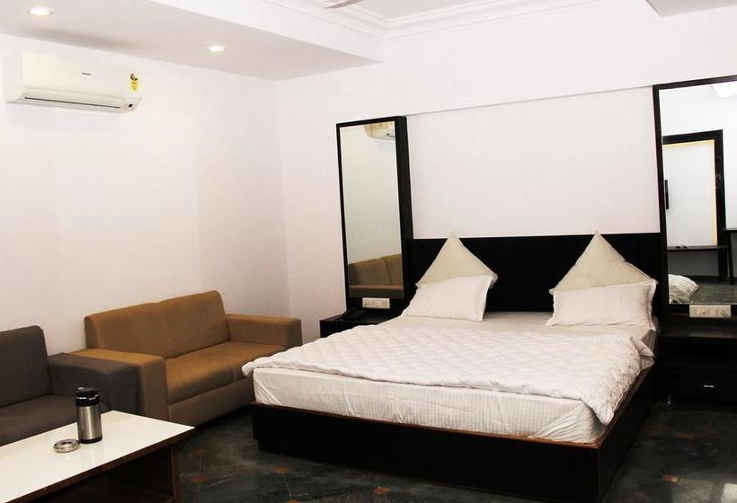 호텔 The Grand Midway