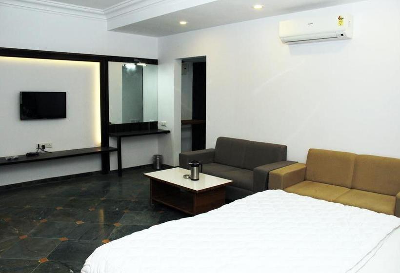 호텔 The Grand Midway