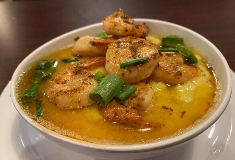 호텔 The Inn On The River