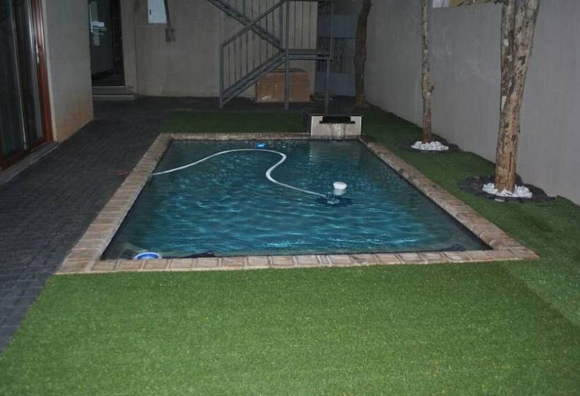 בית מלון כפרי The Pillows Suite