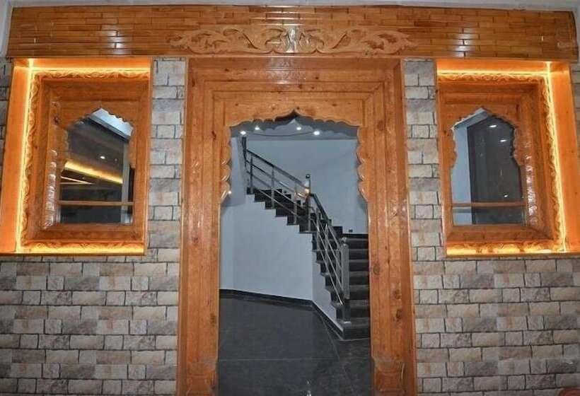 酒店 Uttarakhand Resort