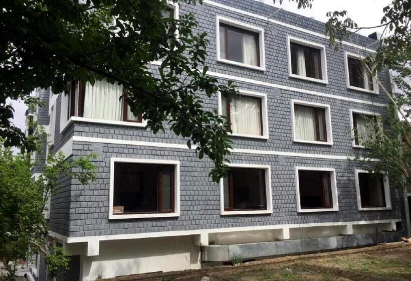 منتجع The Kargil