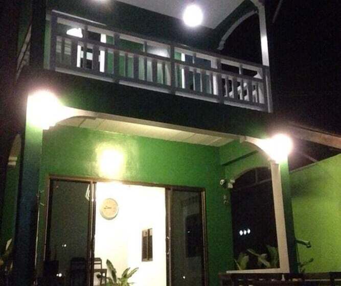 Wayla Hostel Adults Only