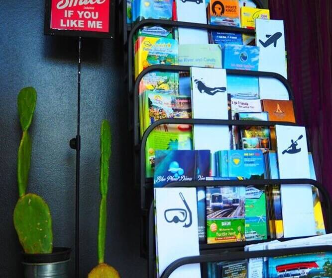 Wayla Hostel Adults Only