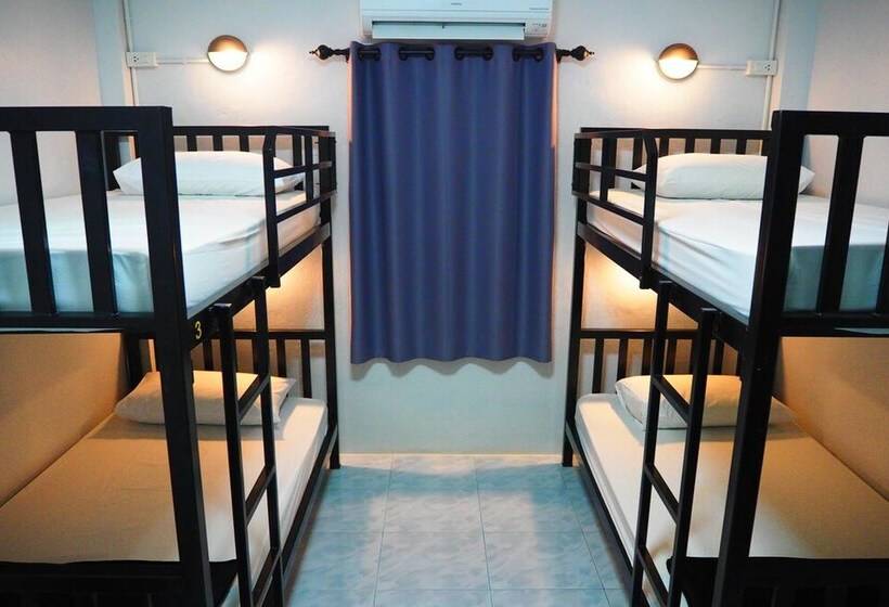 Wayla Hostel Adults Only