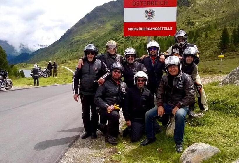 B&b Villa Dolomites Hut