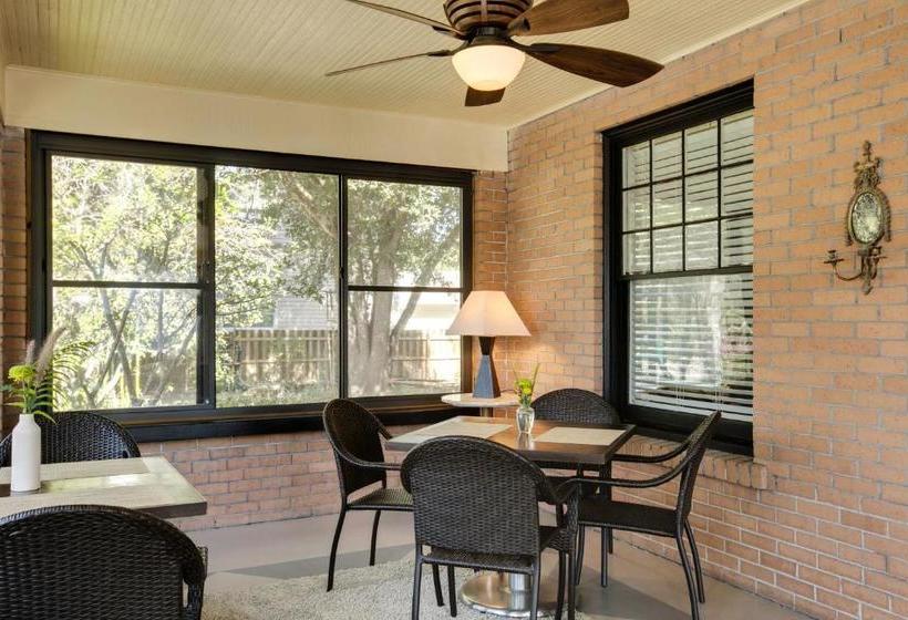 مبيت وإفطار Adora Inn