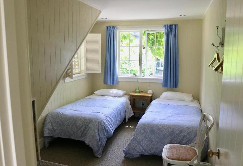 민박 Akaroa Country House