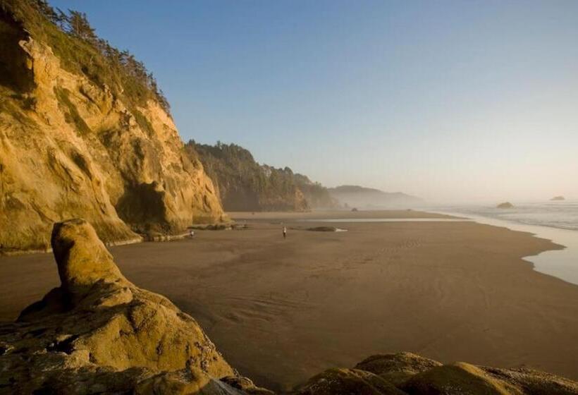 تختخواب و صبحانه Arch Cape Inn And Retreat