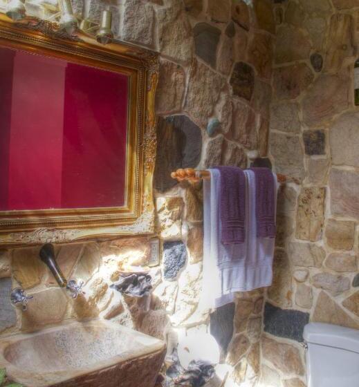 مبيت وإفطار Gingerbread Restaurant &