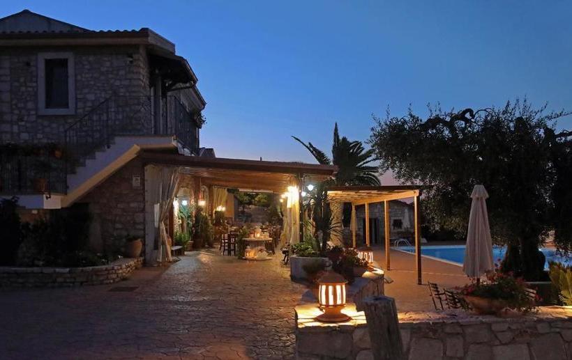 تختخواب و صبحانه Le Cese