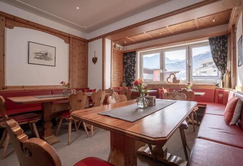 تختخواب و صبحانه Pension Sonnenheim