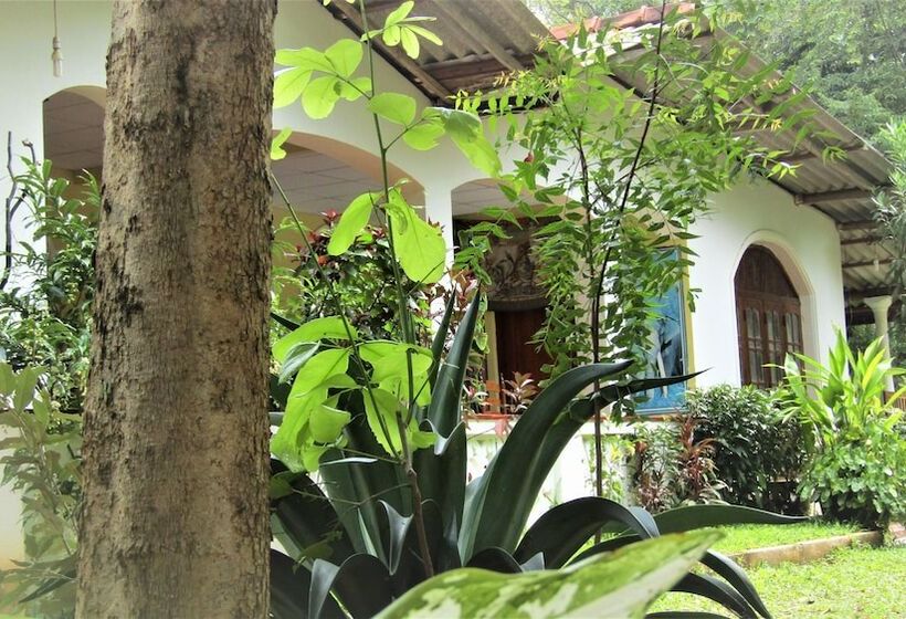 Bed and Breakfast Pura Sanda Villa