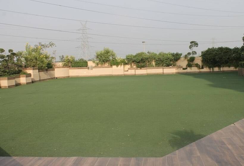 Golden Galaxy Hotels & Resorts