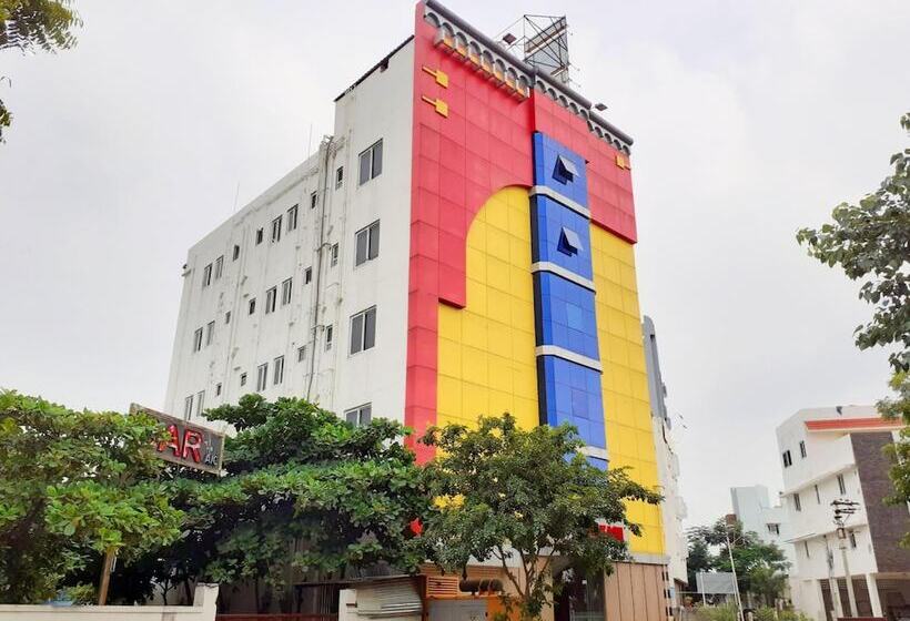 Отель Aakash Residency