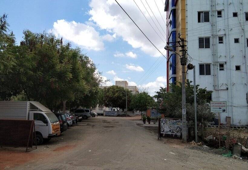 Отель Aakash Residency