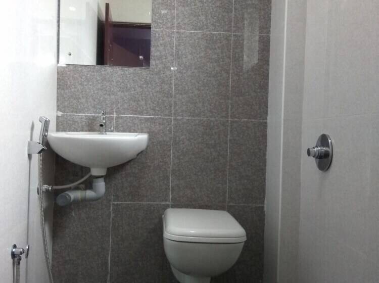 Отель Aakash Residency