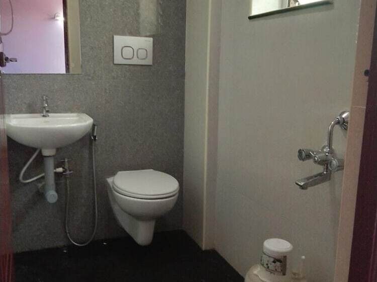 Отель Aakash Residency