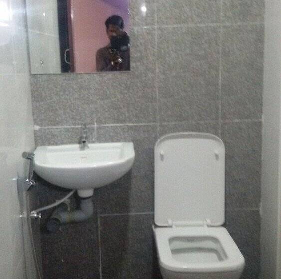 Отель Aakash Residency