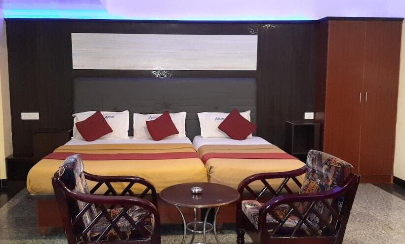 Отель Aakash Residency