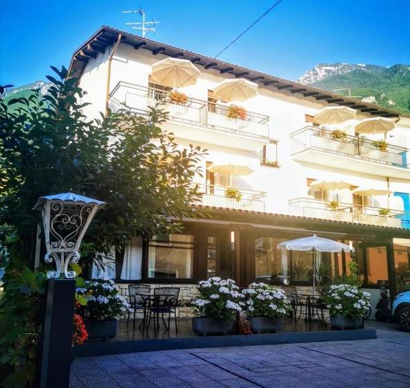 酒店 Albergo Al Pescatore