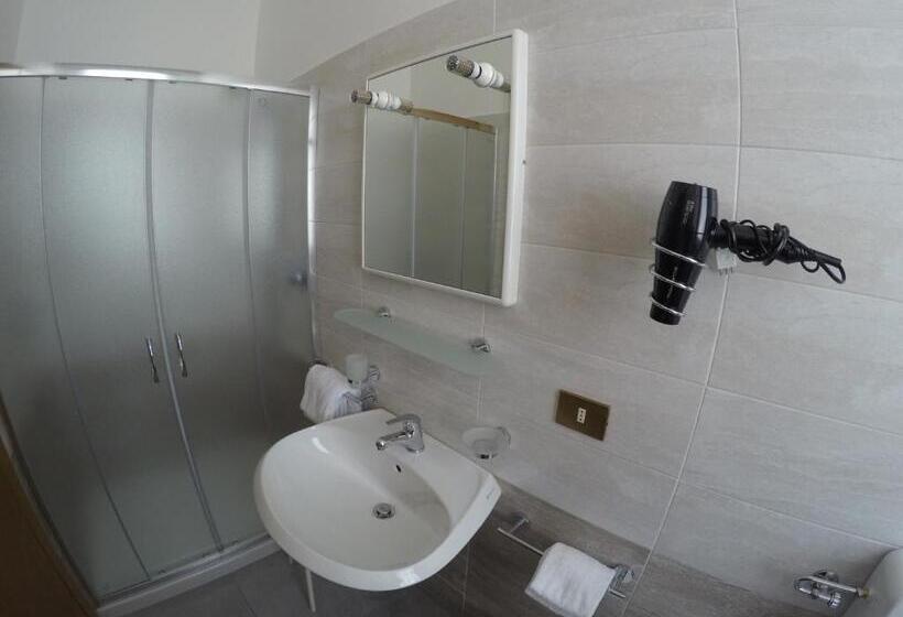 בית מלון כפרי Albergo Esperia