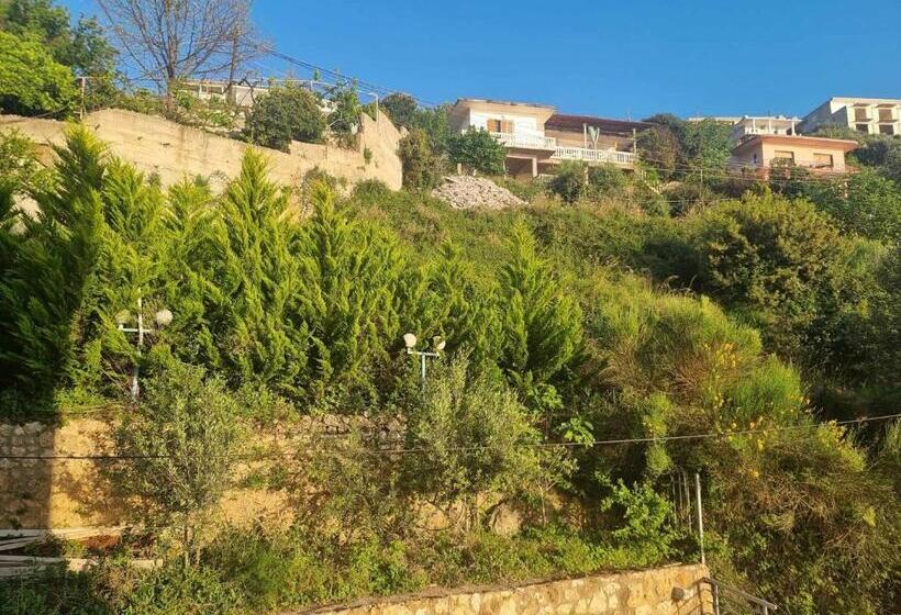 בית מלון כפרי Ble Ble Vlore