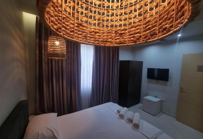 בית מלון כפרי Ble Ble Vlore