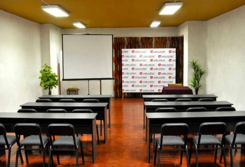 ホテル Camino Real